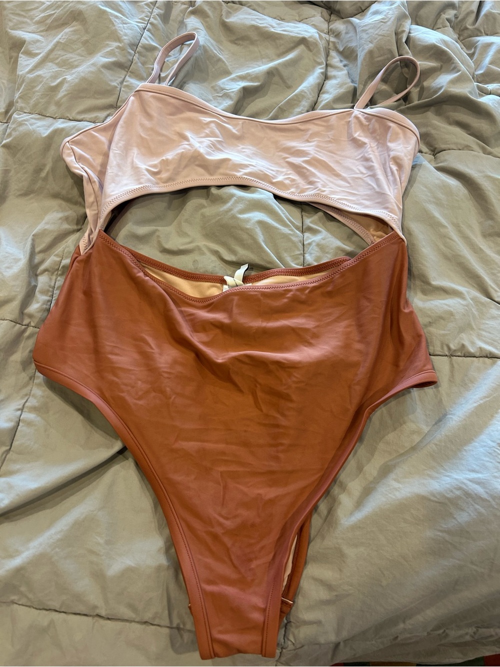 Madewell One-Piece Two-Tone Swimsuit in Dusty Pink and Rust